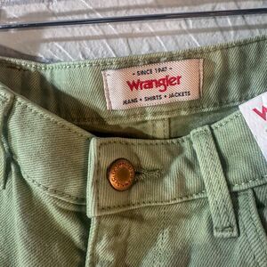 Wrangler High-Rise Vintage Cutoff Jean Shorts – Granite, size 0 l